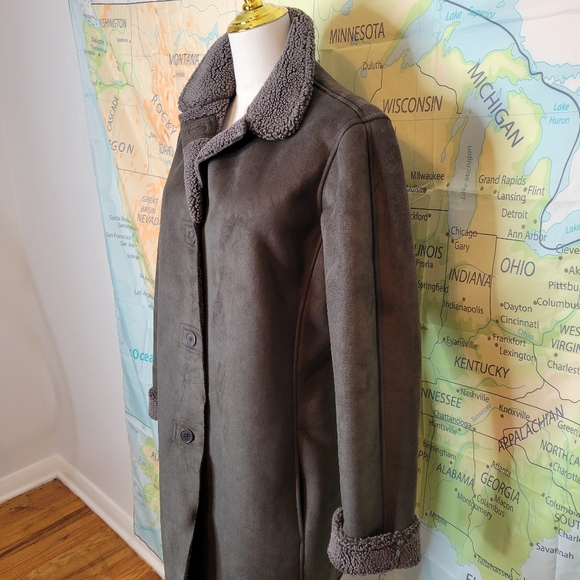 Lands'End Brown Sherpa Coat 3/4 Lenght With Pockets Size S 6-8 - Picture 3 of 16